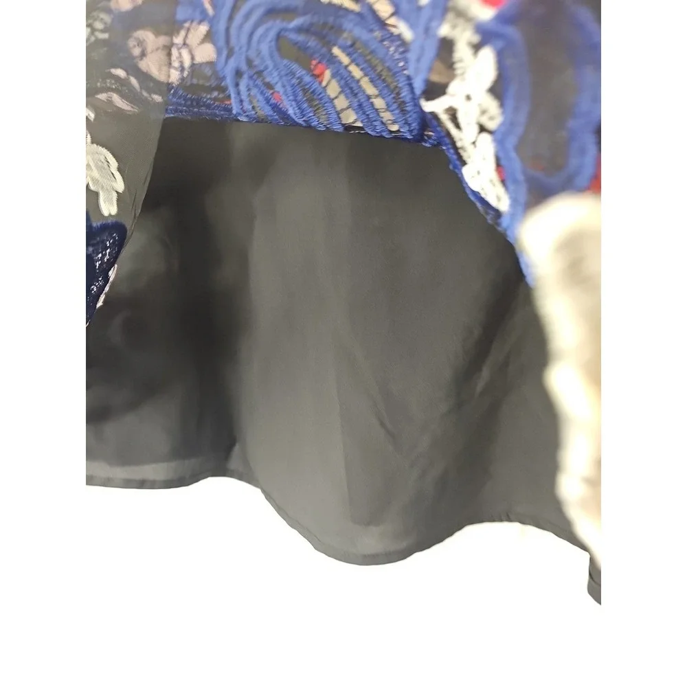 Devlin‎ Women's Floral Embroidered Mini Skater Skirt Size 4